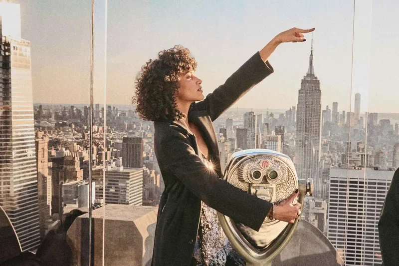 The Manhattan skyline seen from one of New York's observation decks, a comparison guide from Museums in New York